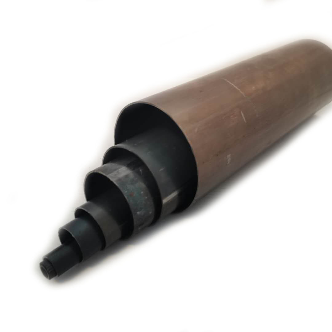 ERW Carbon Tube Black Round Welded Steel Pipe